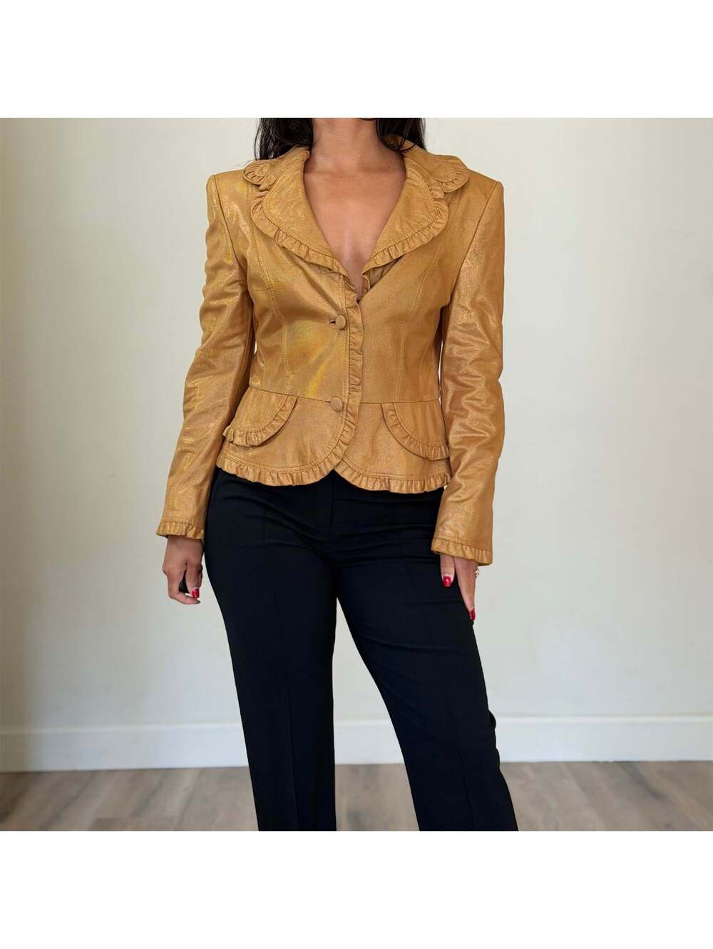 Escada - Picture 7 of 9